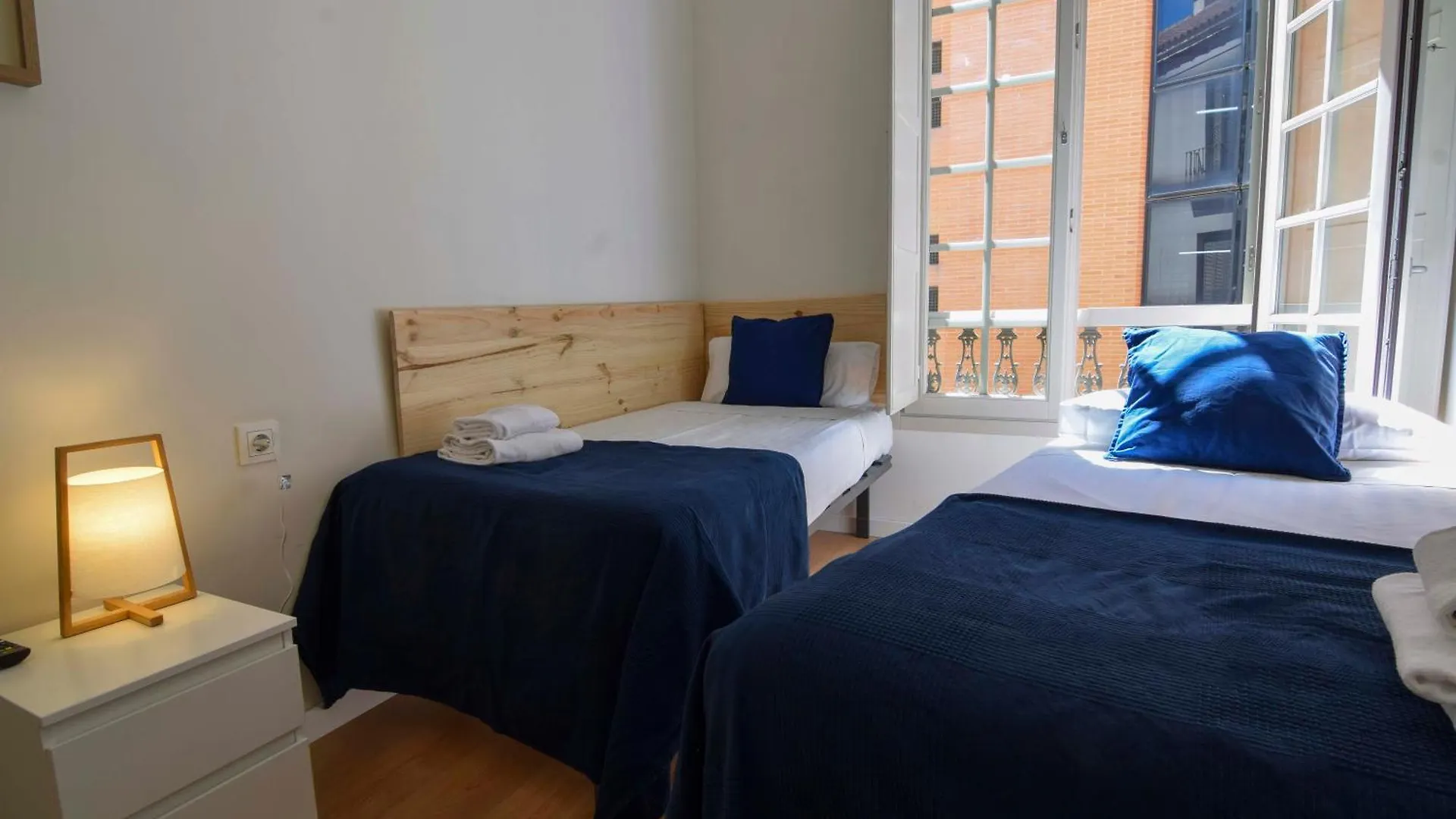 Letplanet Plaza Del Teatro Premium Apartment Málaga 0*,